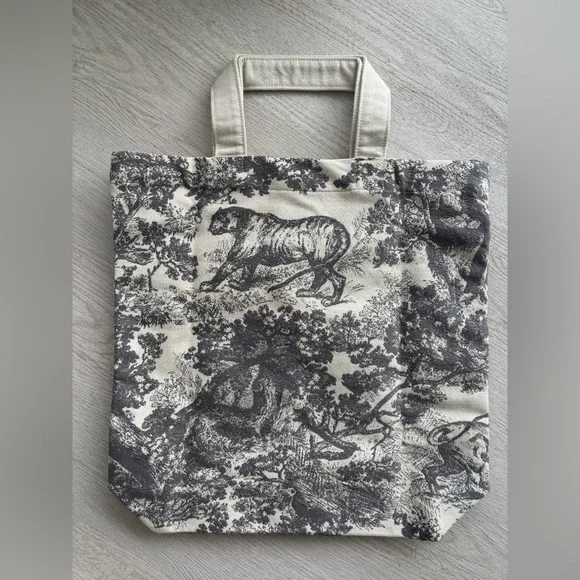 Dior Beauty Canvas Shopper Tote - Picture 6 of 7